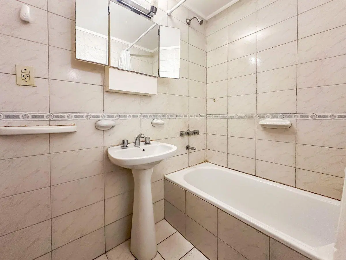 venta departamento un dormitorio. Abasto 8