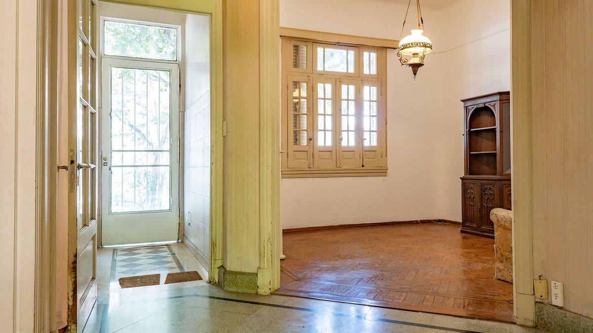 CASA 3 DORMI CON PATIO Y QUINCHO EN VENTA ABASTO