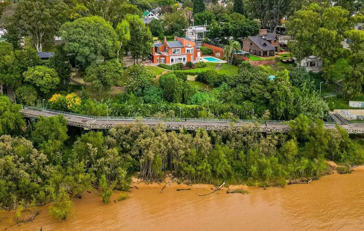 Venta Casa 3000 m² sobre Barranca Río La Florida 3