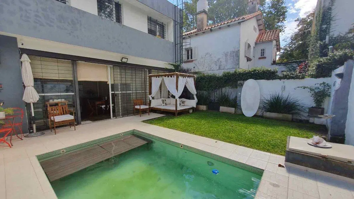 Casa 3 dormitorios en venta . Pileta. Alberdi río. 2