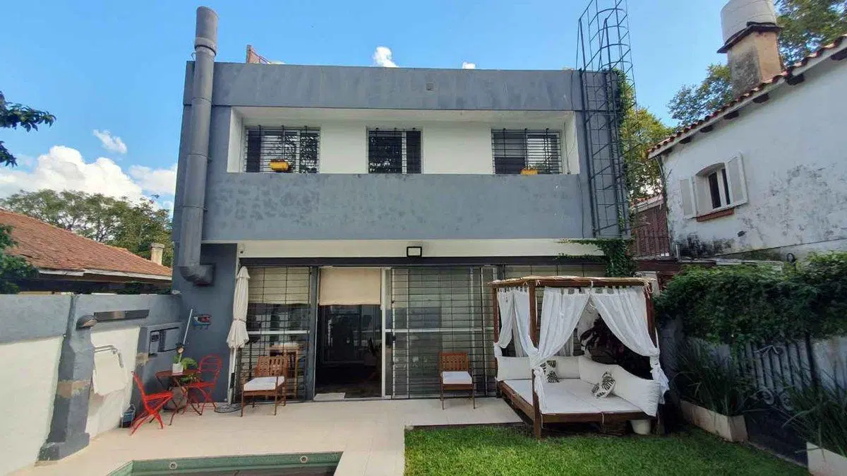 Casa 3 dormitorios en venta . Pileta. Alberdi río. 5