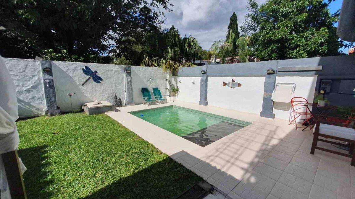 Foto de Casa 3 dormitorios en venta . Pileta. Alberdi río., imagen 1