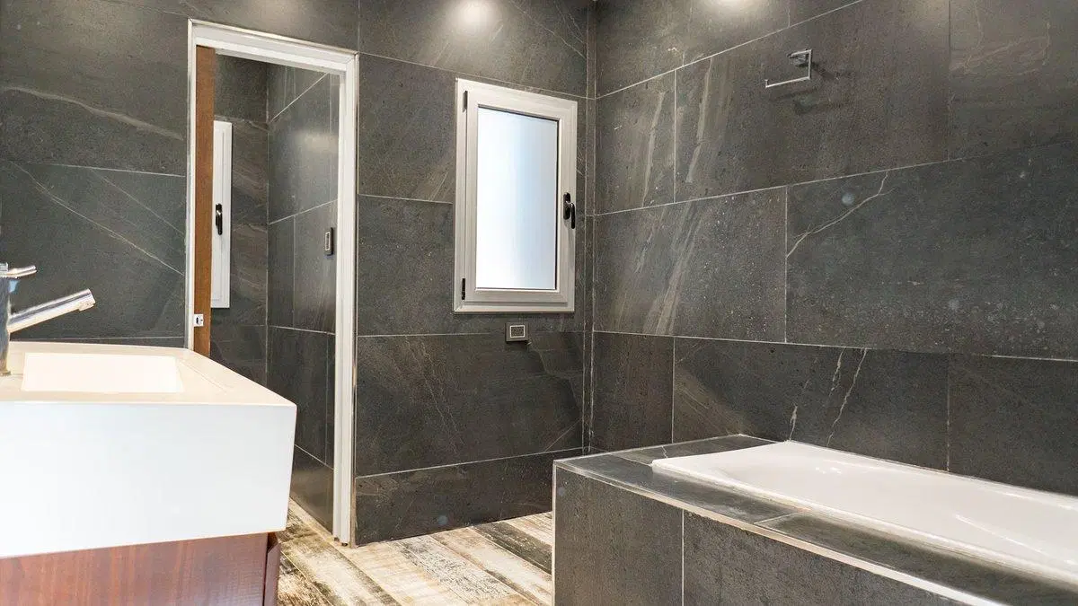 CASA 3 DORMI C/PILETA VENDE/FINANCIA LOGARITMO 2