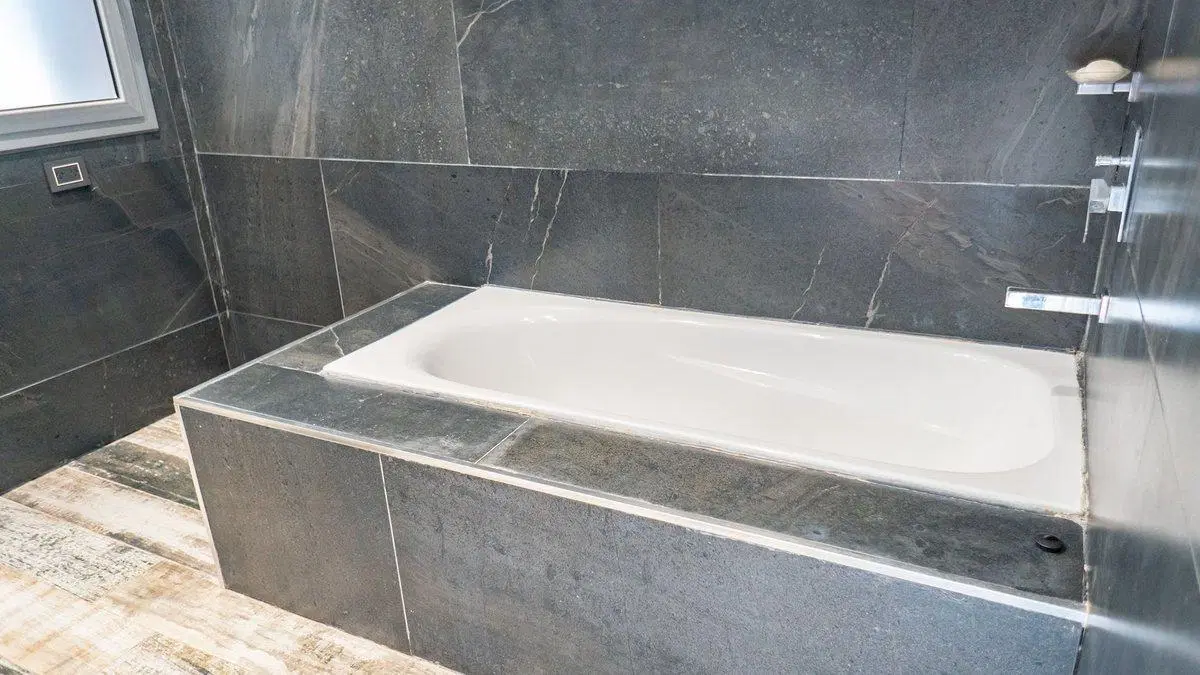 CASA 3 DORMI C/PILETA VENDE/FINANCIA LOGARITMO 4