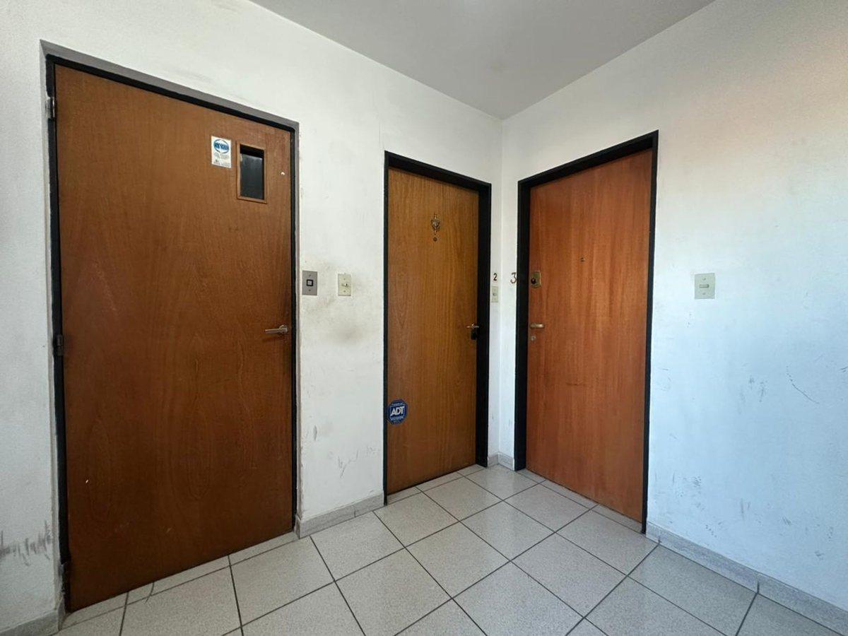 Foto de VENTA DEPARTAMENTO DE 1 DORMITORIO BARRIO ABASTO, imagen 2