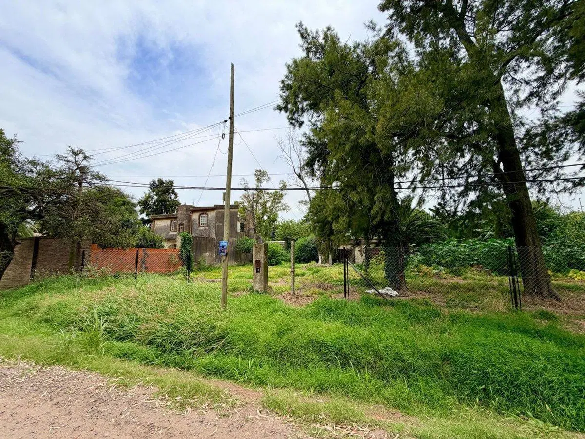 VENTA ! TERRENO 1300 M2 EN FRAY LUIS BELTRAN 2