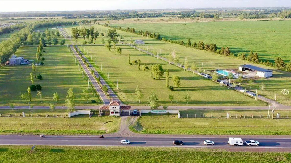LOTE EN VENTA 478 M2. PINARES DEL SUR. PIÑERO 2