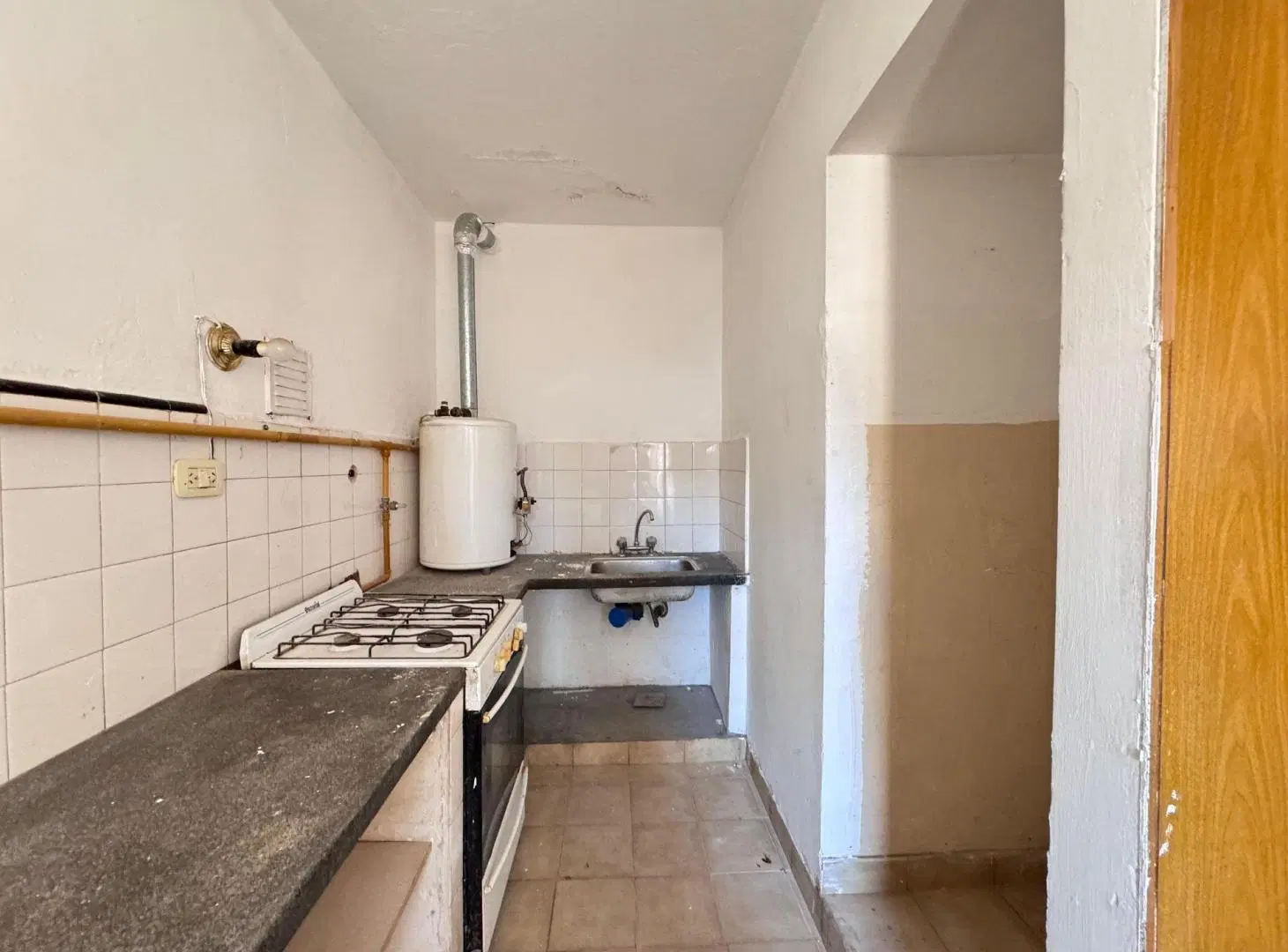 DEPARTAMENTO  2 DORMITORIOS Y COMODIN VENTA 3