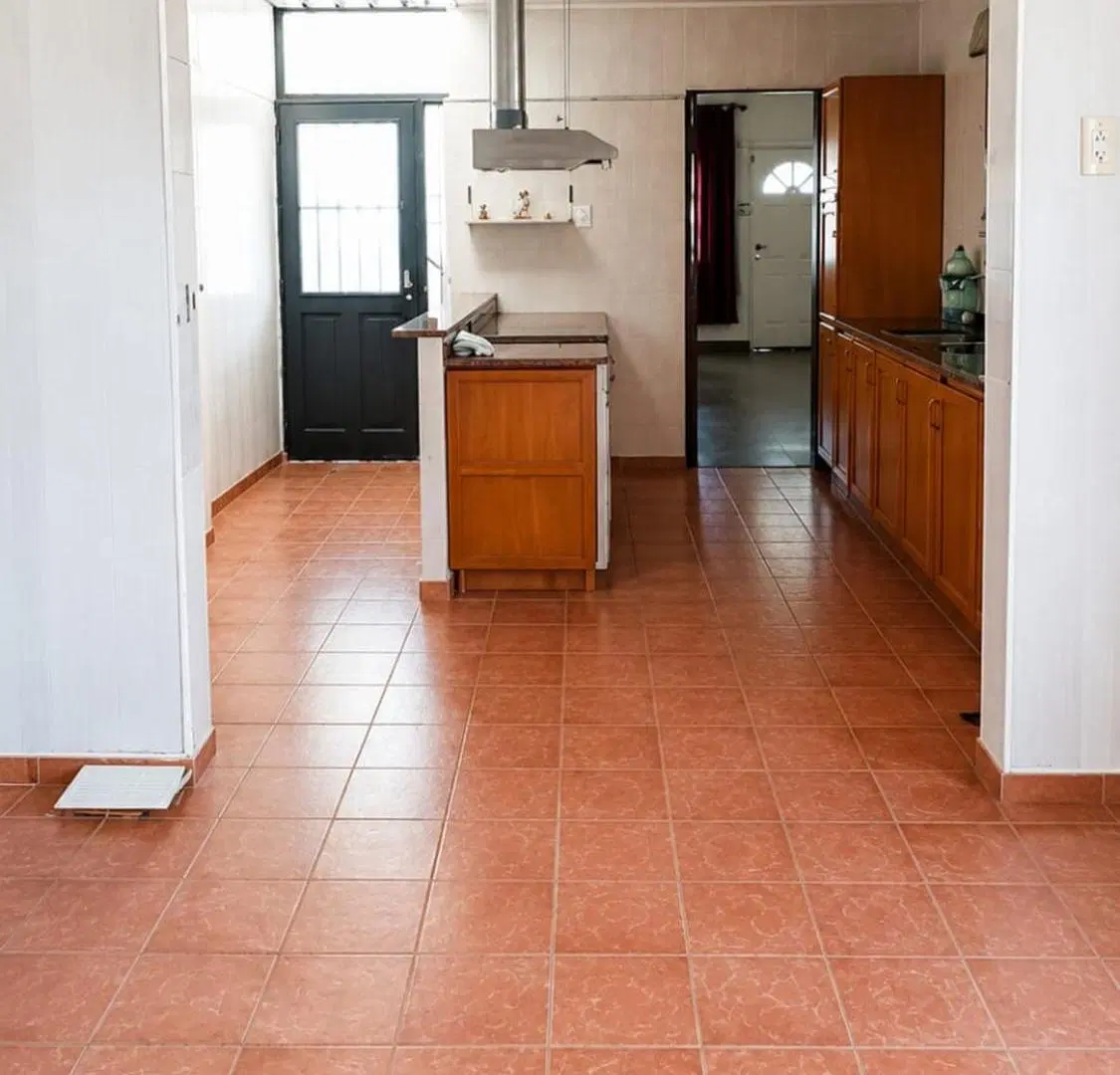 Casa al frente, 2 dormitorios, Zona Sur 2