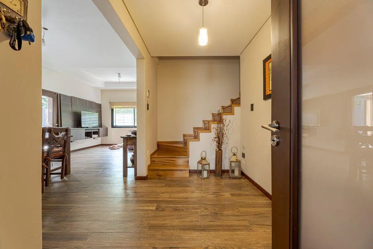 VENTA CASA DE 3 DORMITORIOS CON PATIO ZONA SUR 4