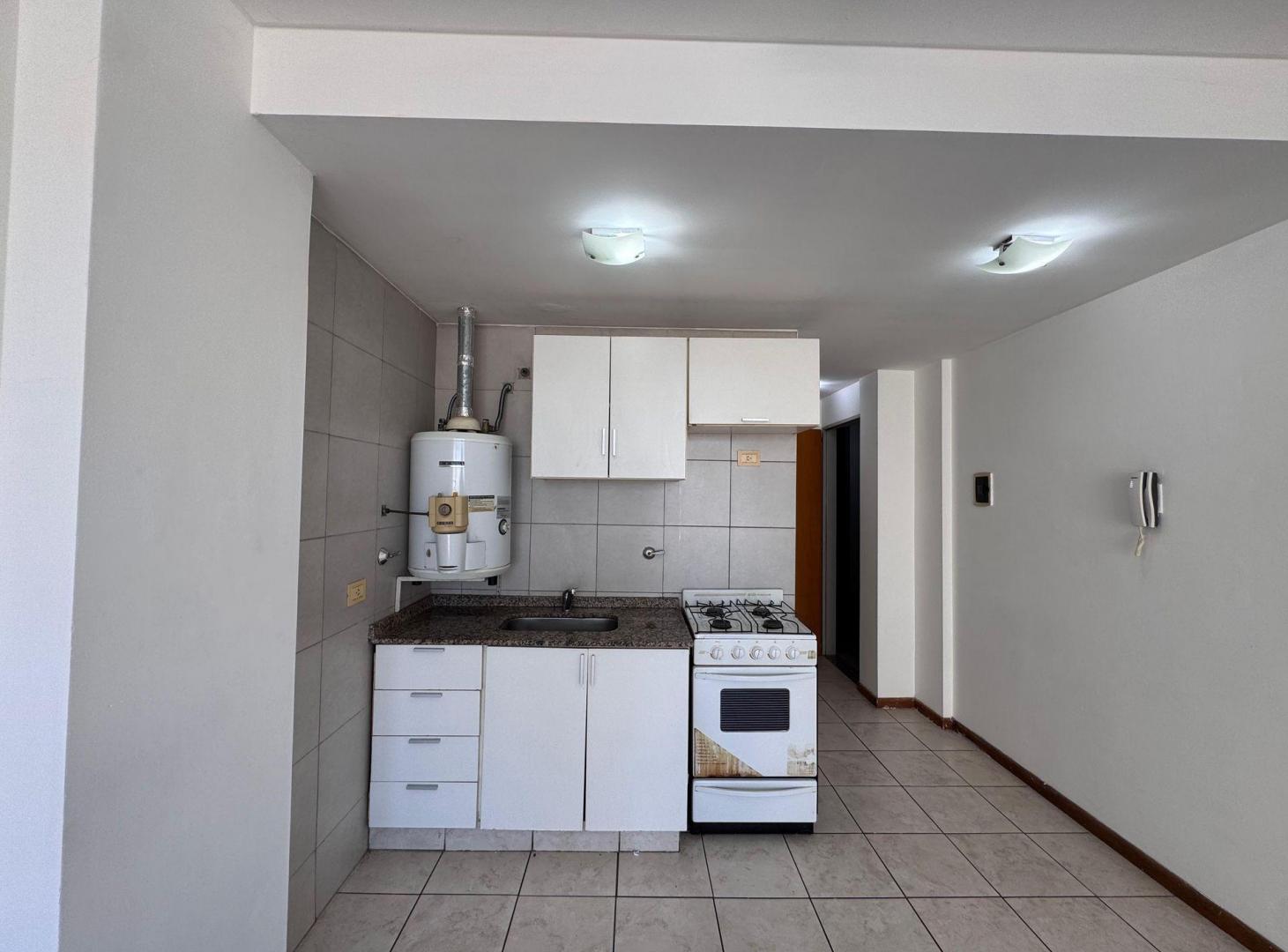 Foto de DEPARTAMENTO 1 AMBIENTE AL FRENTE BALCON VENTA, imagen 3
