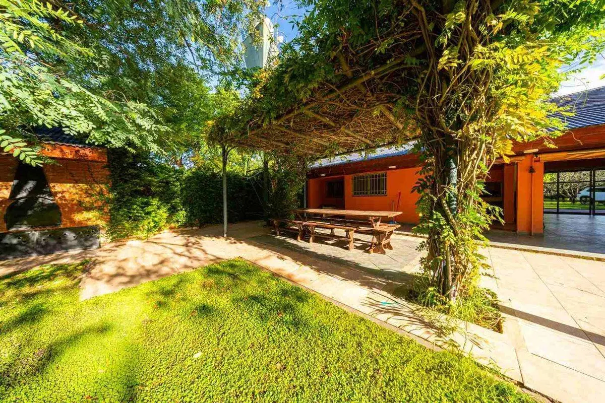 VENTA CASA 5 DORMITORIOS FRENTE AL RIO-ARROYO SECO 4