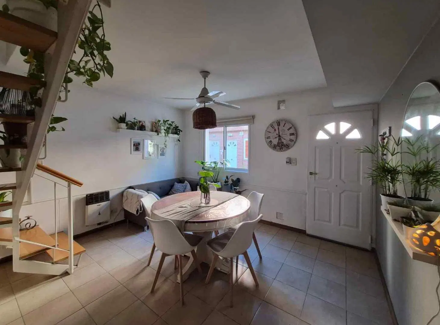 VENTA DE DTO DE PASILLO 2 DORMIT CON DOS PATIOS 3