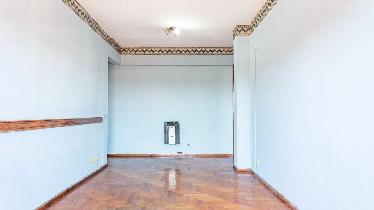 DEPTO 2 DORMI CON BALCON AL FRENTE EN VENTA 5
