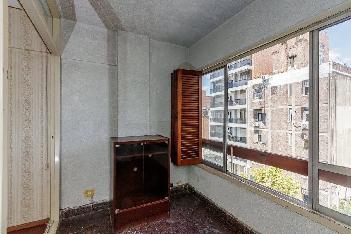 DEPARTAMENTO DE 2 DORMITORIOS EN VENTA. LOURDES 5