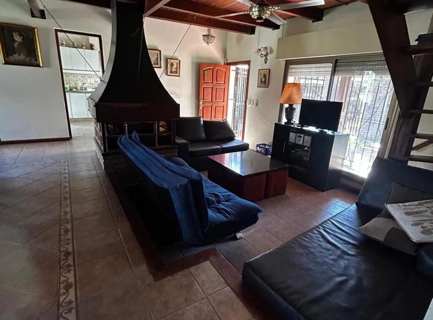 Venta casa jardín y pileta, Funes 4
