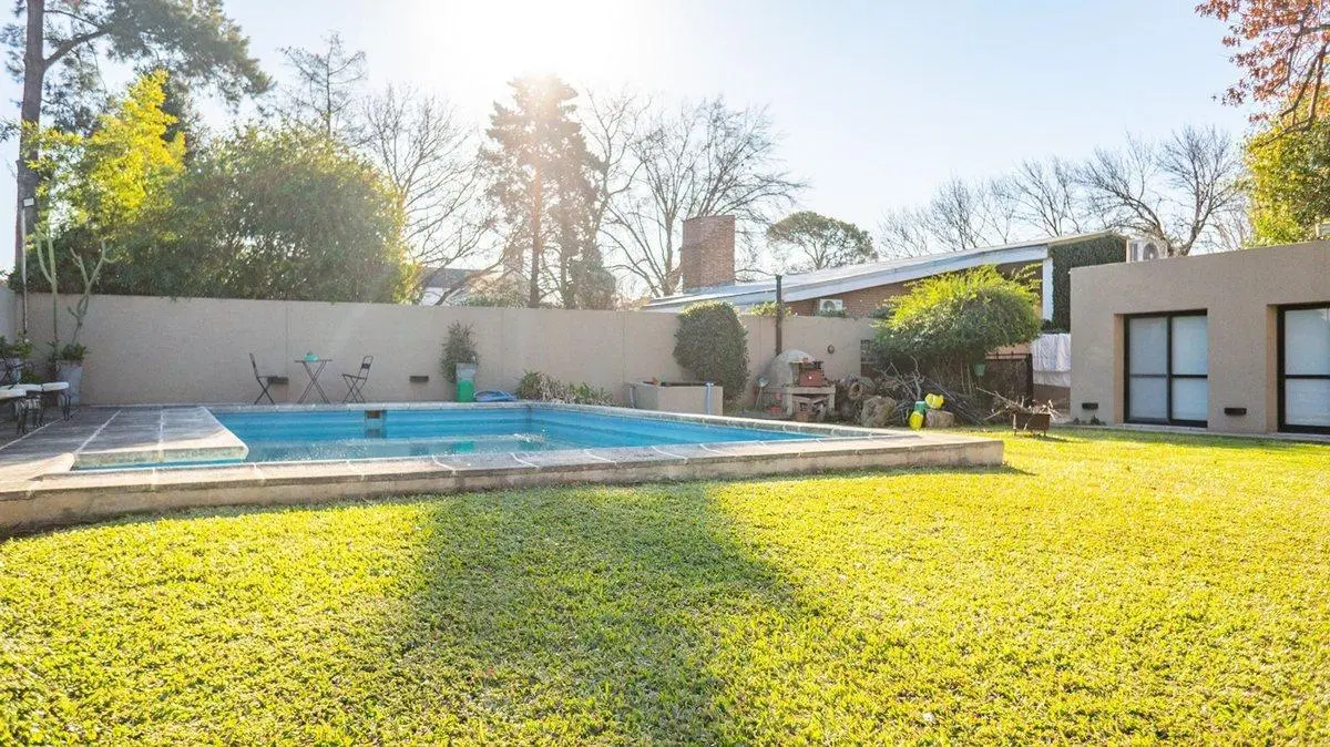 CASA 4 DORMITORIOS PILETA QUINCHO FISHERTON VENTA 8