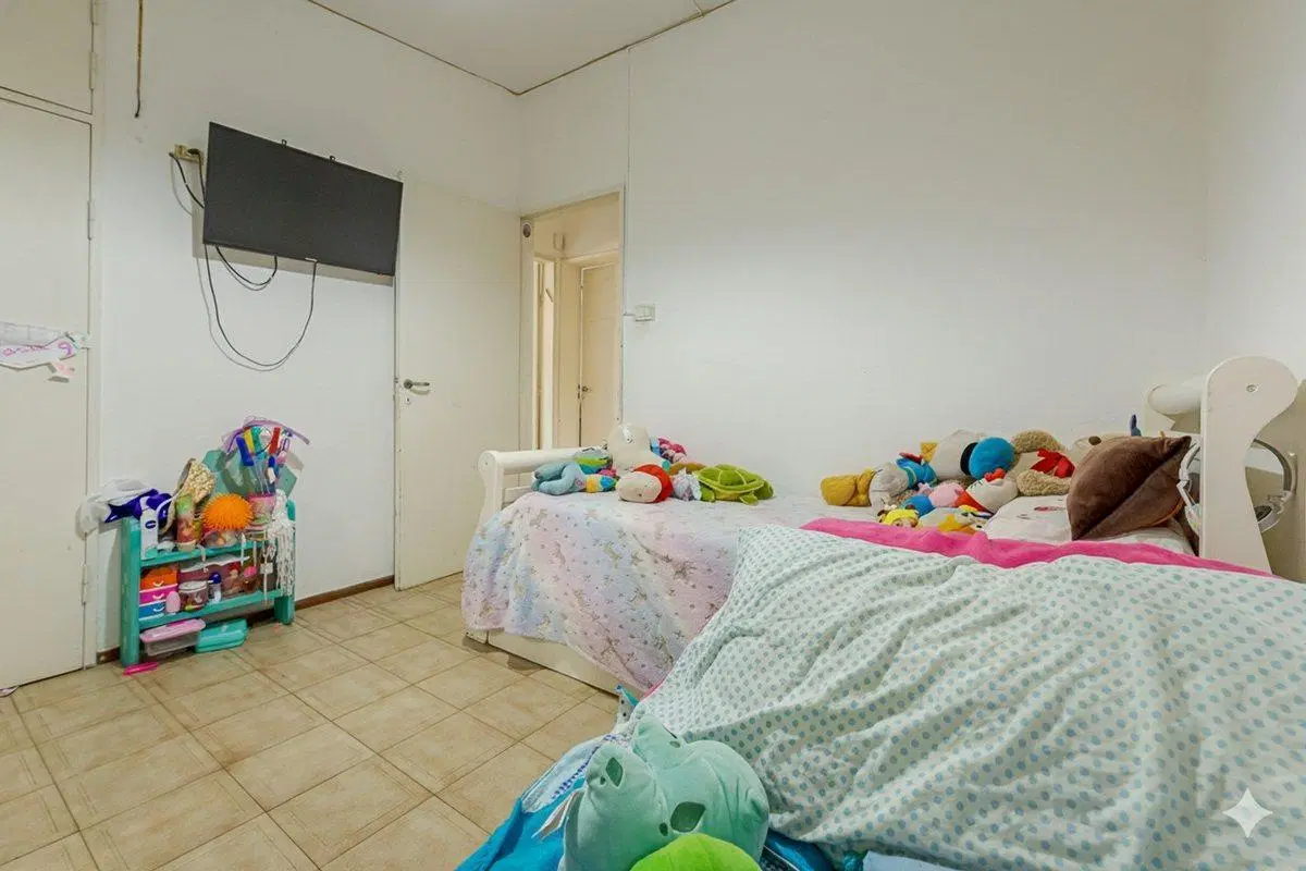 Casa de 3 dormitorios con cochera doble y patio 4