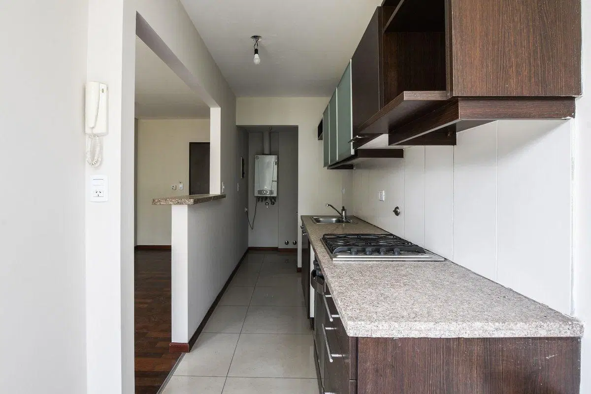 VENTA. DPTO 1 DORMITORIO C/COCHERA. CONDO ALTO II 2