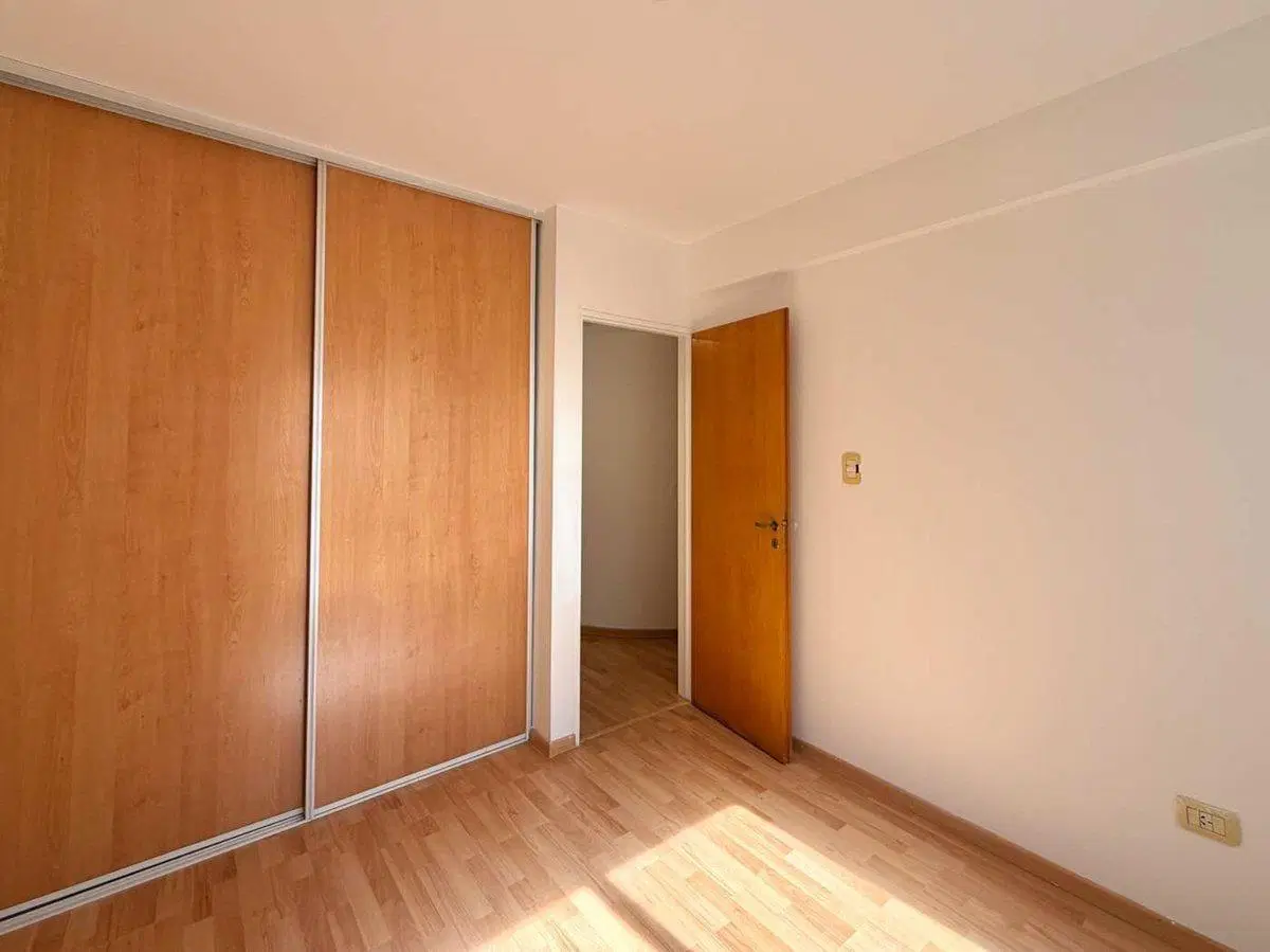 VENTA. DPTO 1 DORMITORIO. MORENO Y JUJUY 5