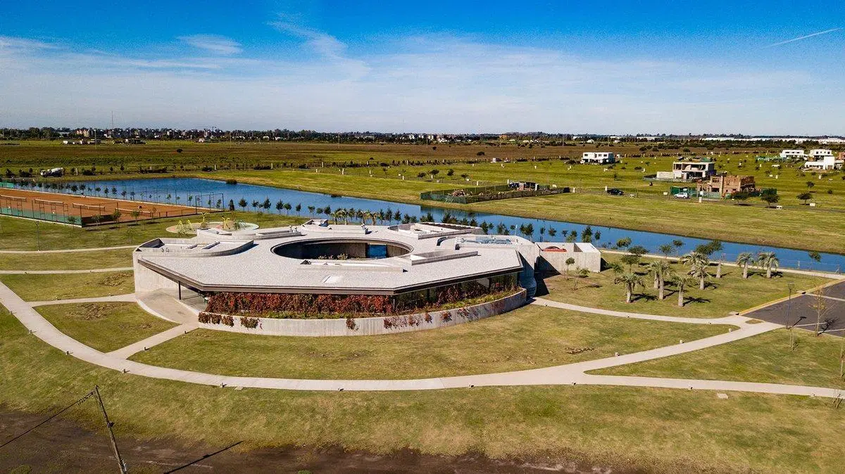 VENTA LOTE ESQUINA 1070M2 EN VIDA CLUB DE CAMPO 2