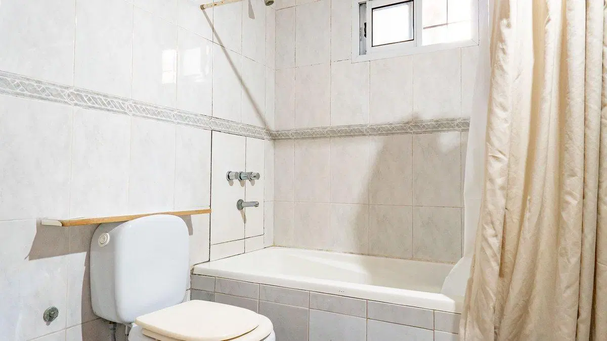 VENTA CASA 3 DORMITORIOS FISHERTON R 5