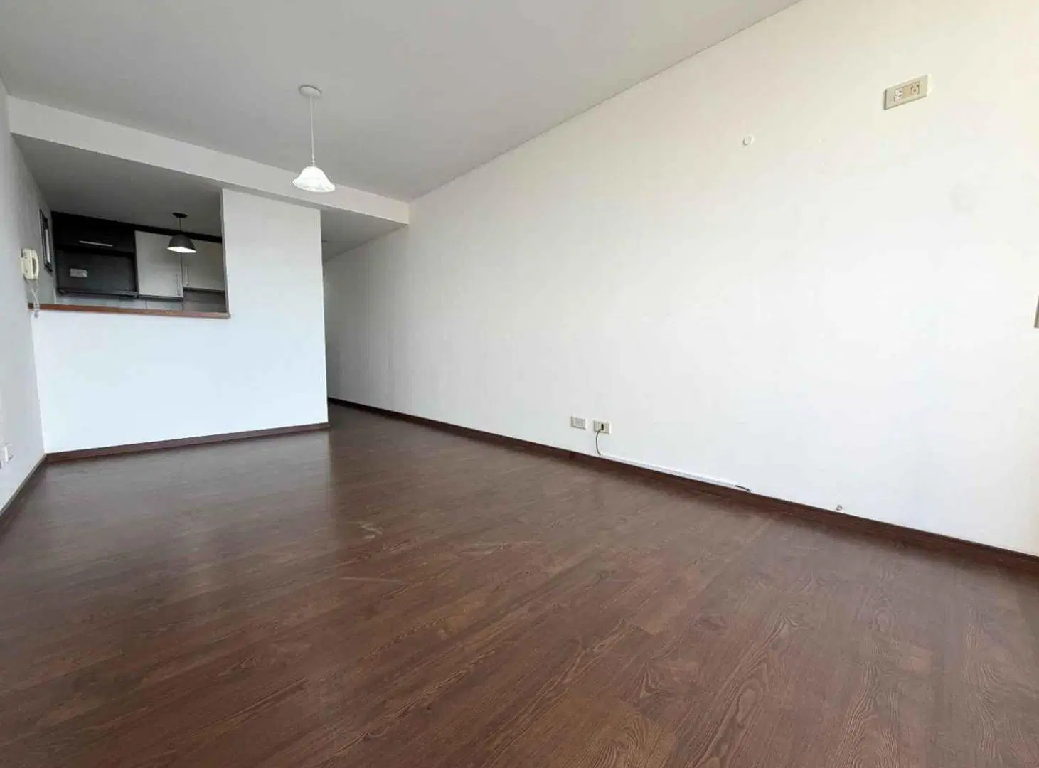 COMODO MONOAMBIENTE EN VENTA CON BALCÓN 3
