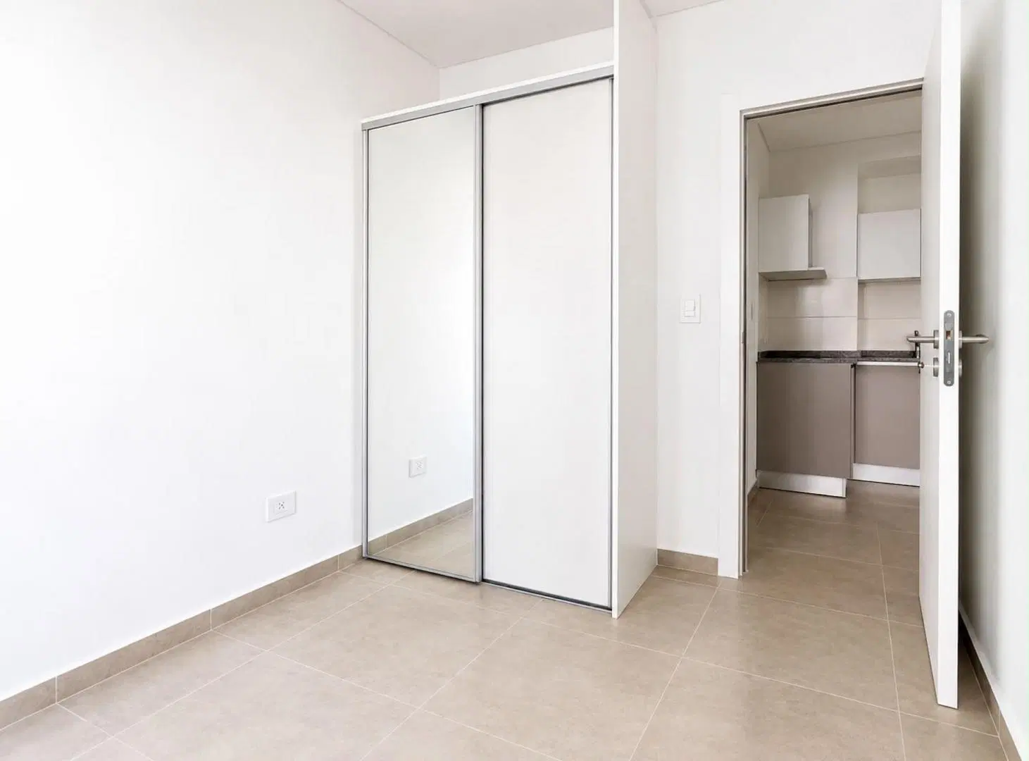 VENTA DPTO UN DORMITORIO. CATAMARCA 1300 3