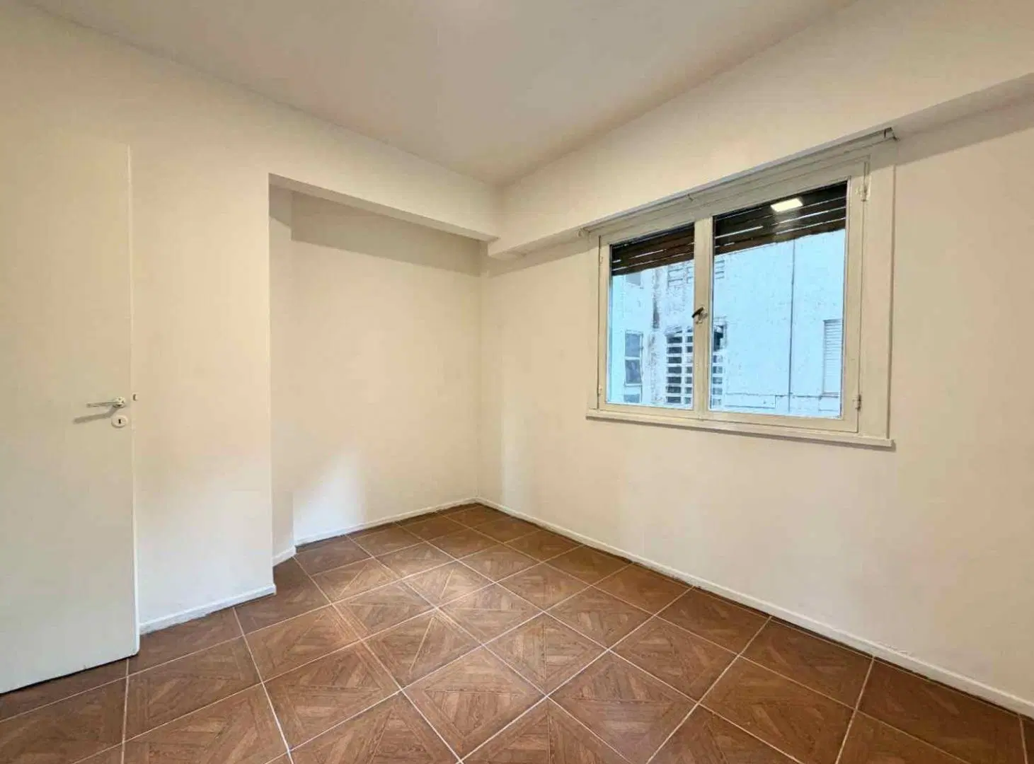 VENTA DPTO 2 DORMITORIOS PELLEGRINI 700 4