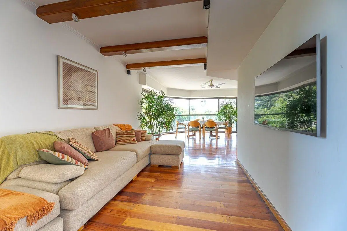 PISO EXCLUSIVO DE 4 DORMITORIOS EN VENTA-B. MARTIN 2