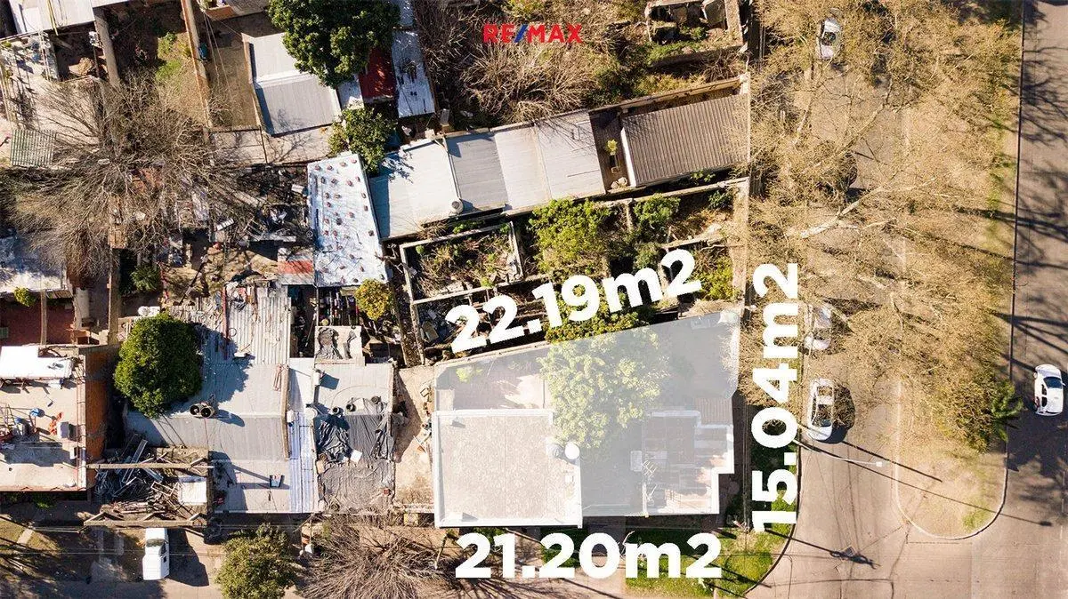 LOTE - CONSTRUCTORA EN VENTA ESQUINA FRANCIA/JUNIN 8