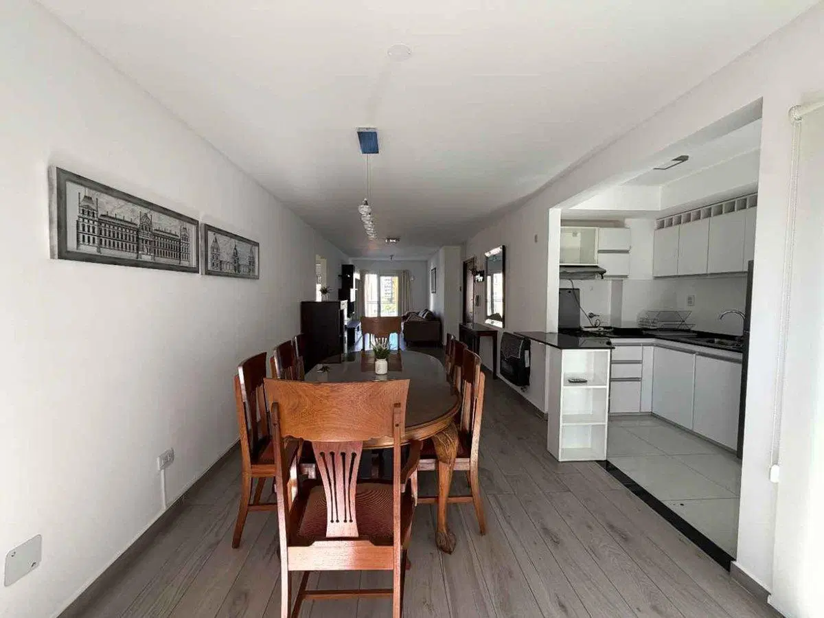 PISO EXCLUSIVO EN VENTA 2 DORMITORIOS ZONA RIO 2
