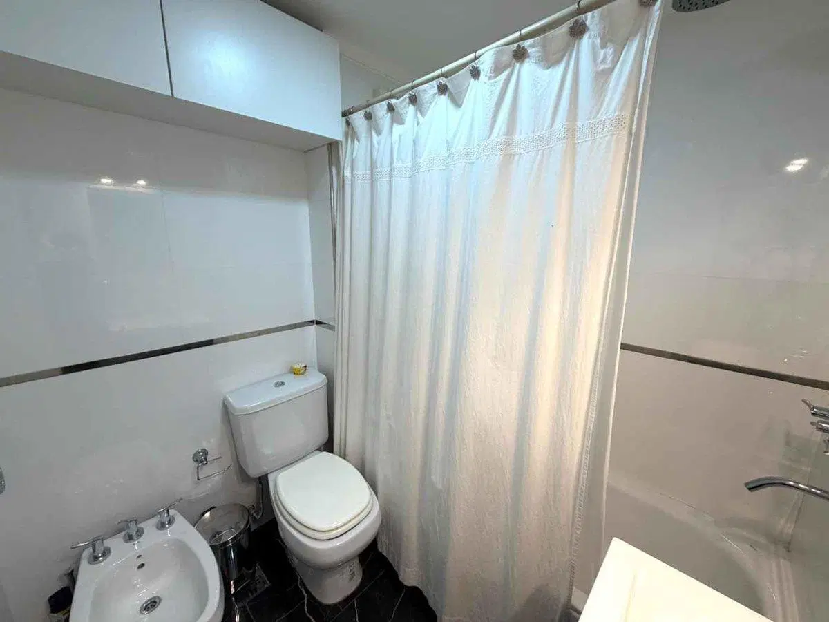 PISO EXCLUSIVO EN VENTA 2 DORMITORIOS ZONA RIO 4