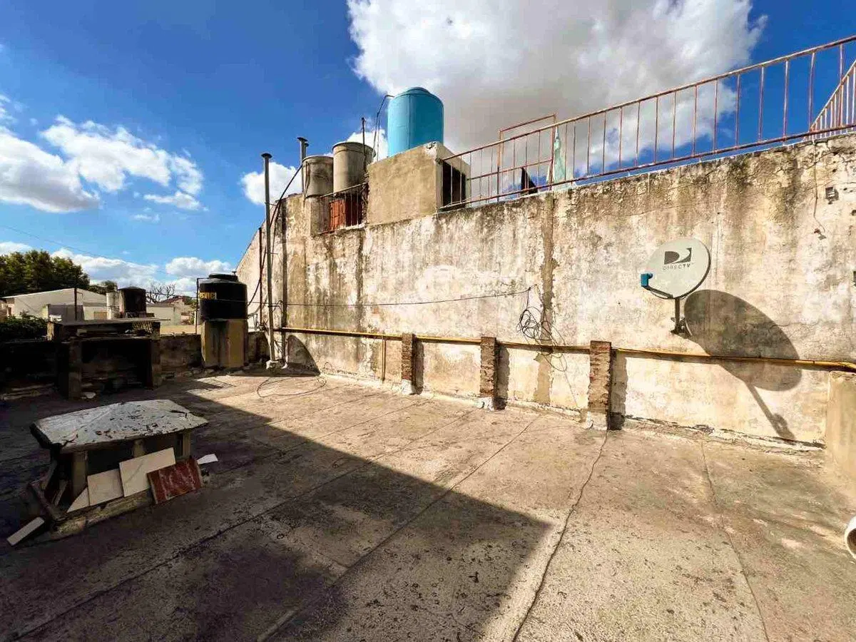 CASA 2 DORMITORIOS EN VENTA CON PATIO Y TERRAZA 3