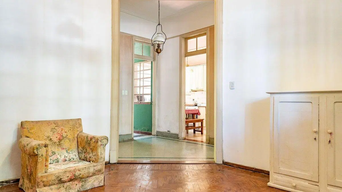 CASA 3 DORMI CON PATIO Y QUINCHO EN VENTA ABASTO 4