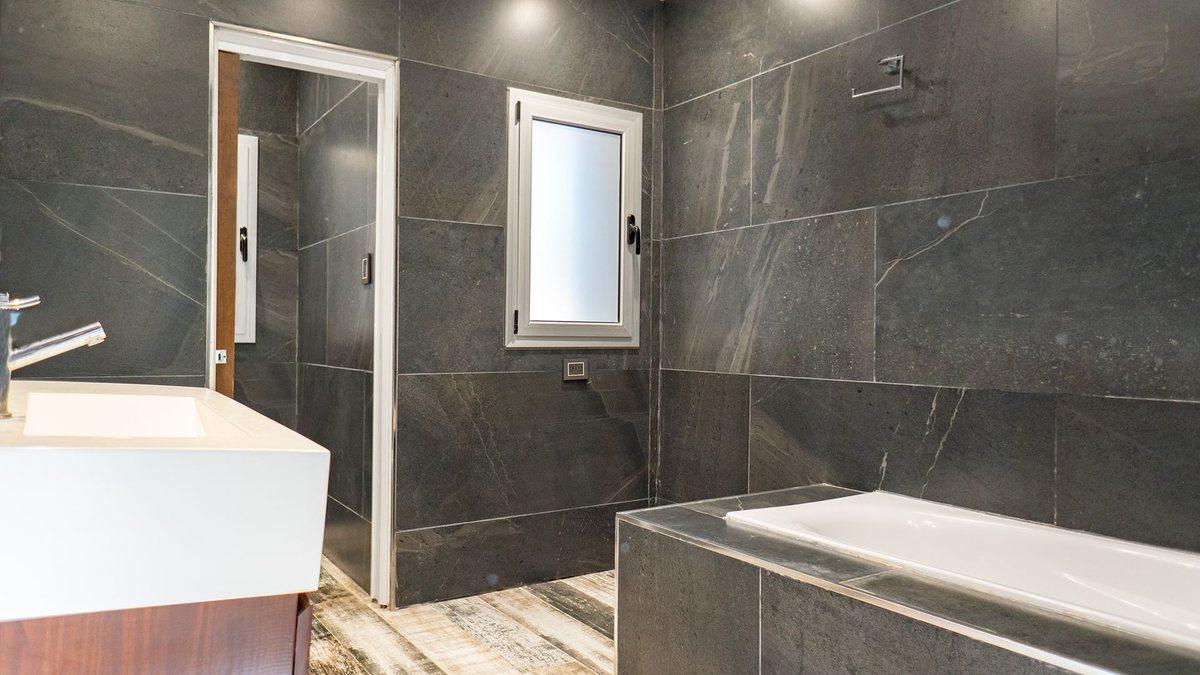 Foto de CASA 3 DORMI C/PILETA VENDE/FINANCIA LOGARITMO, imagen 3