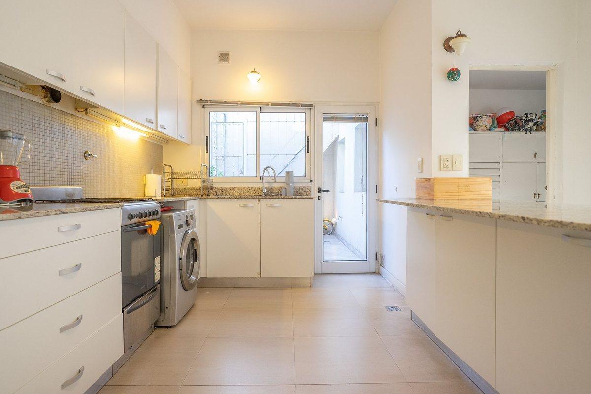 Foto de VENTA CASA 3 DORMITORIOS CON COCHERA EN LOURDES, imagen 3