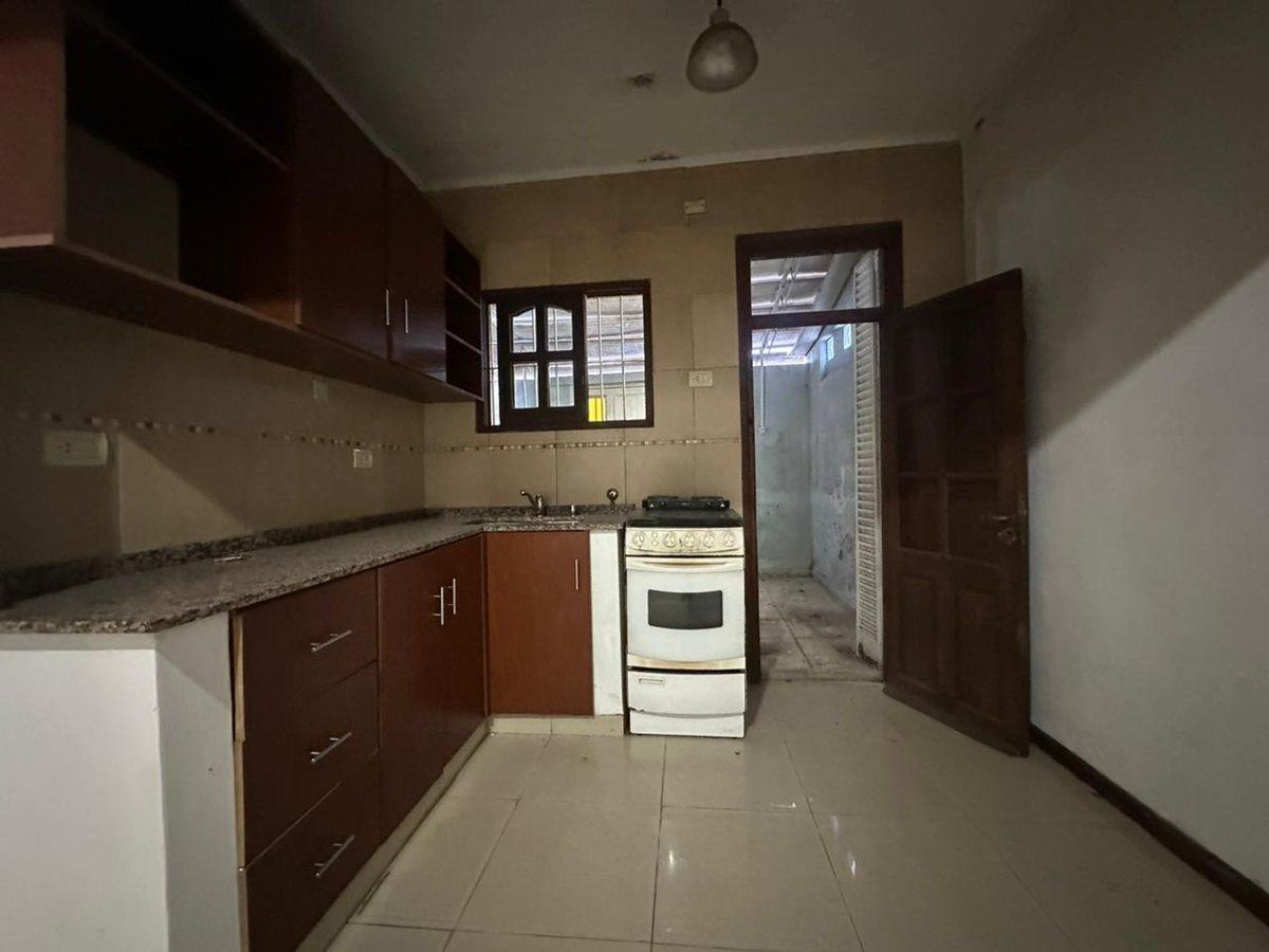 Foto de VENTA PH 1 DORM- BARRIO ABASTO, imagen 2