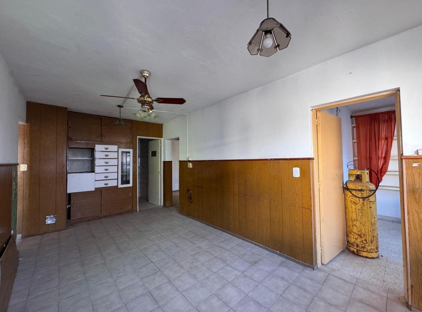 Foto de DEPARTAMENTO 2 DORMITORIOS Y COMODIN VENTA, imagen 4