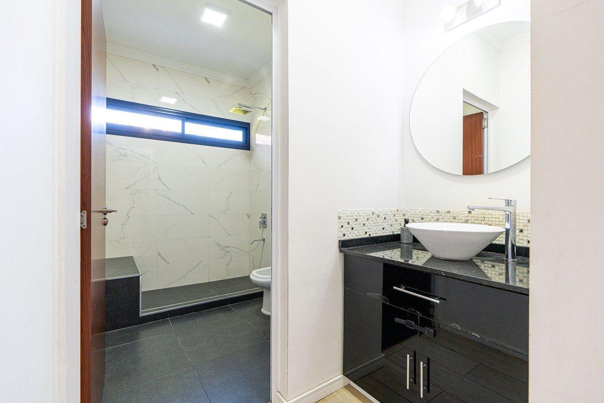 Foto de CASA 4 DORMITORIOS GALPON PILETA COUNTRY LOGARITMO, imagen 5