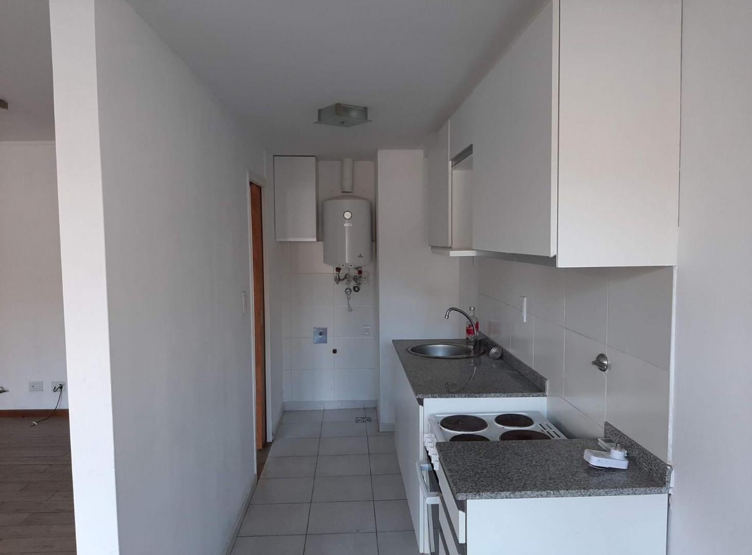Foto de VENTA DEPARTAMENTO UN DORMITORIO CON BALCON CENTRO, imagen 4
