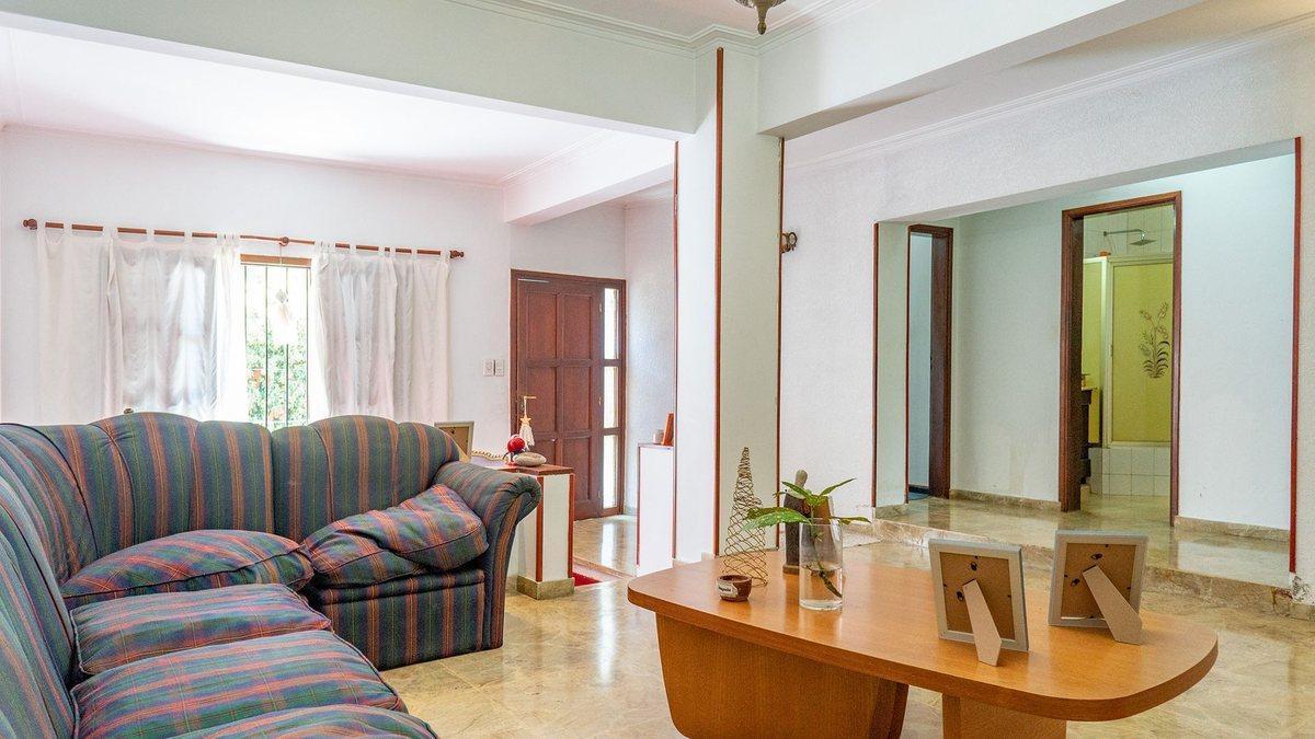 Foto de CASA 3 DORMI CON PATIO Y COCHERA VENTA REFINERIA, imagen 4