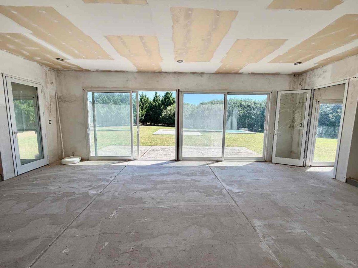 Foto de GRAN TERRENO EN VENTA CON PILETA Y QUINCHO 1949 M2, imagen 5