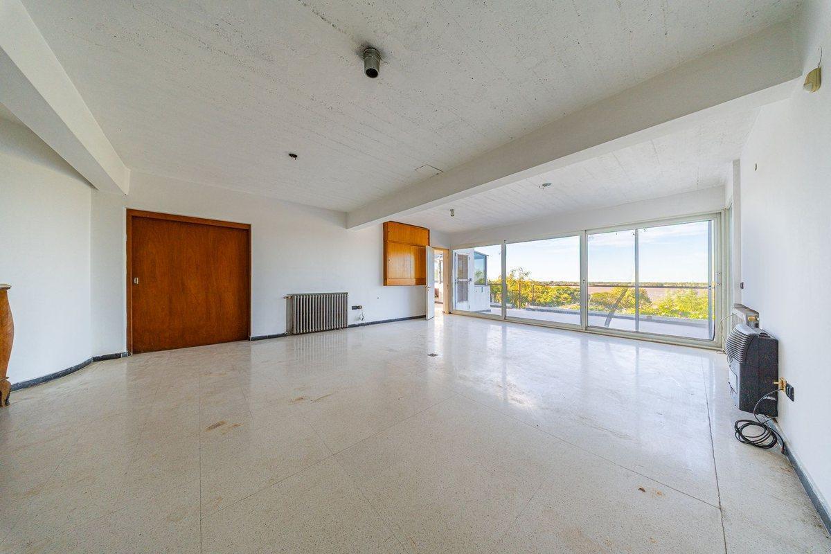 Foto de VENTA CASA A RECICLAR EN ALBERDI BARRANCA, imagen 1