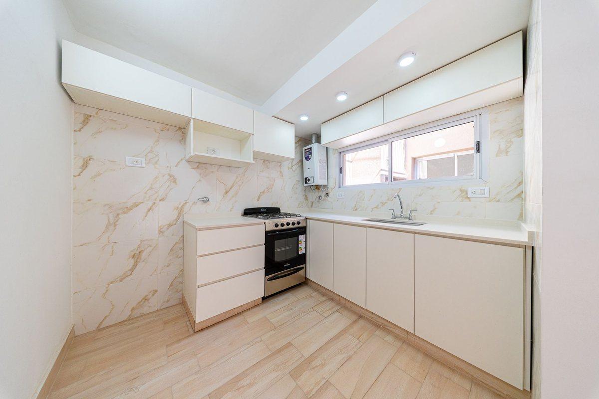 Foto de VENTA PASILLO NO PH 2 DORMITORIOS RECICLADO PATIO, imagen 4