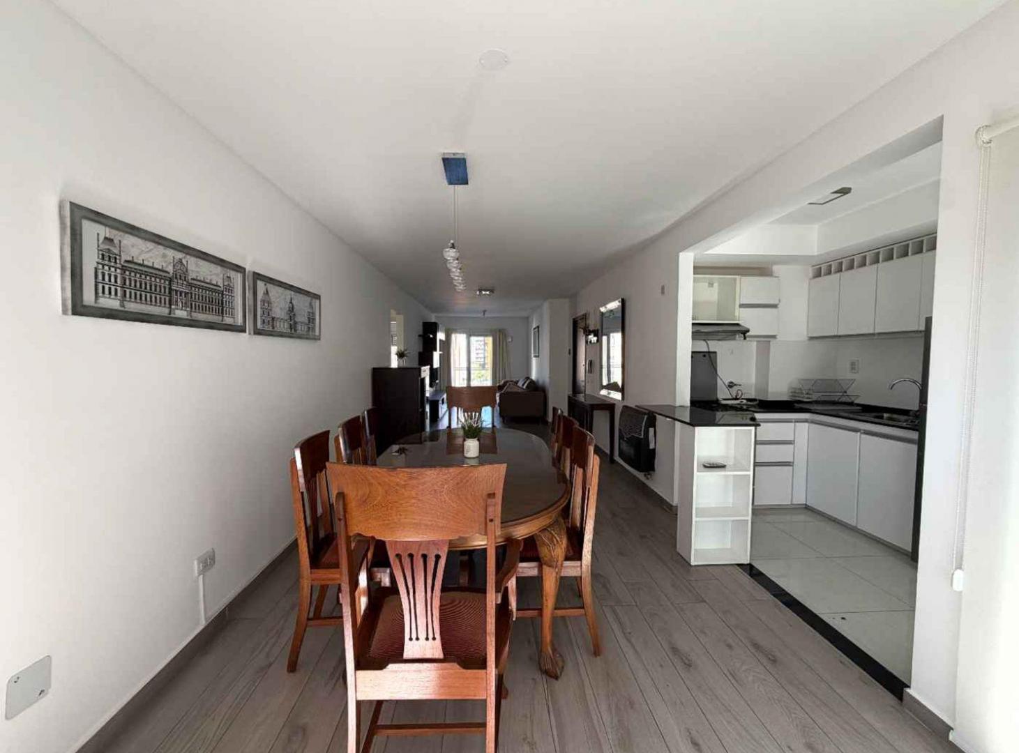 Foto de PISO EXCLUSIVO EN VENTA 2 DORMITORIOS, 2 BALCONES, imagen 3