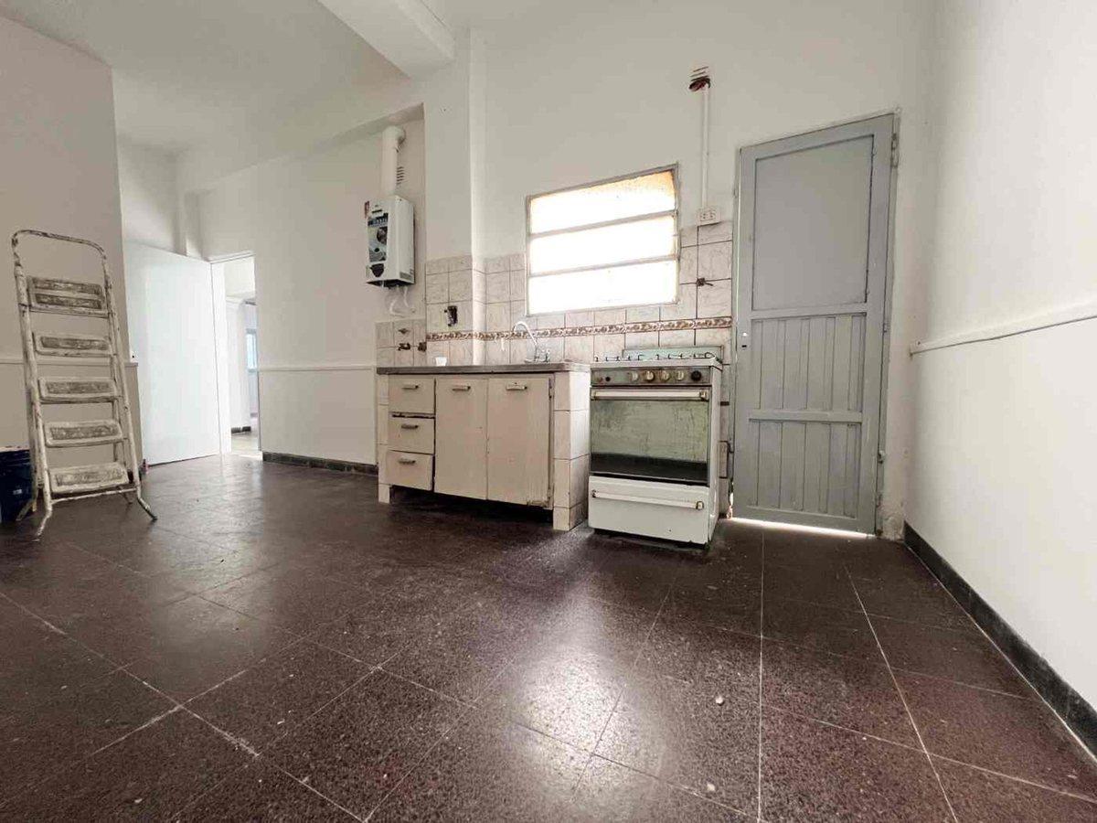 Foto de CASA 2 DORMITORIOS EN VENTA CON PATIO Y TERRAZA, imagen 4