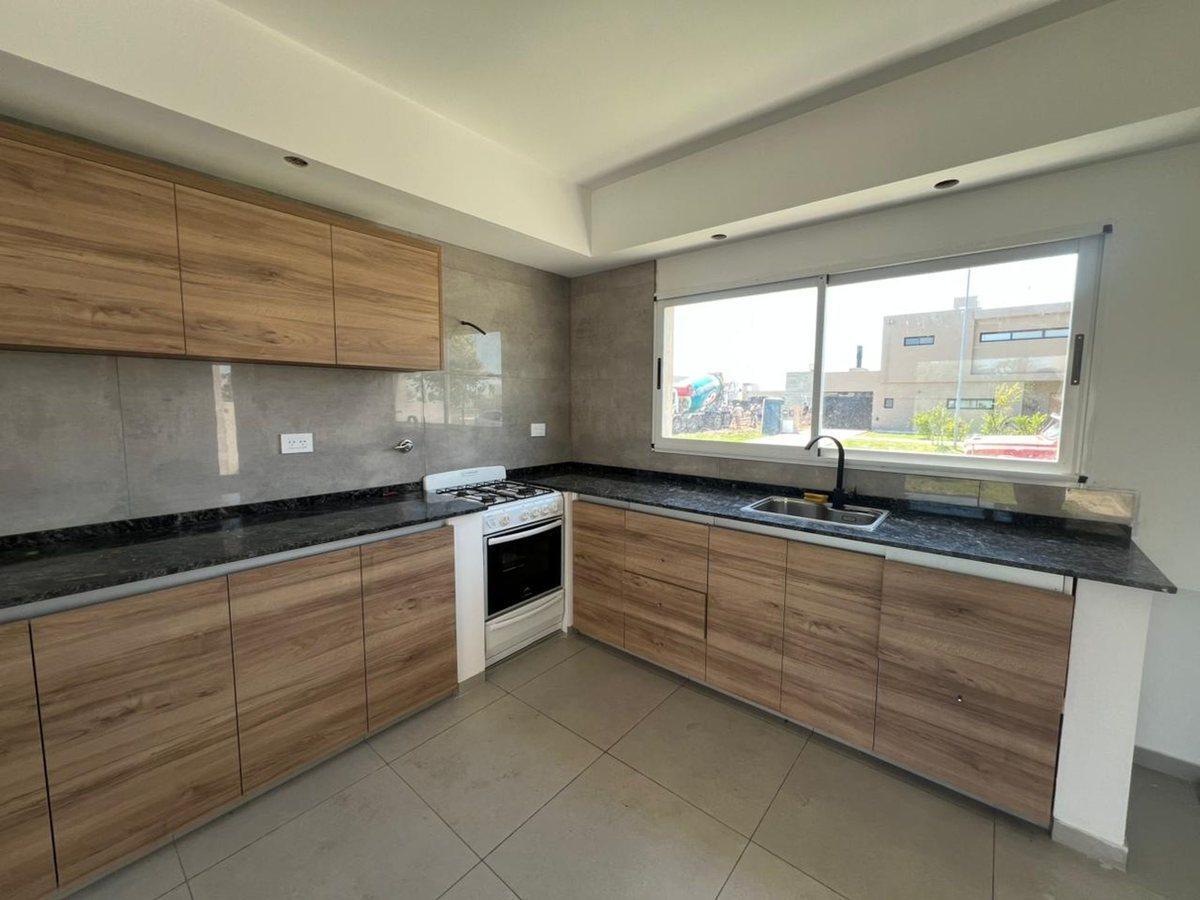 Foto de VENTA CASA 2 DORMITORIOS DON MATEO, imagen 1