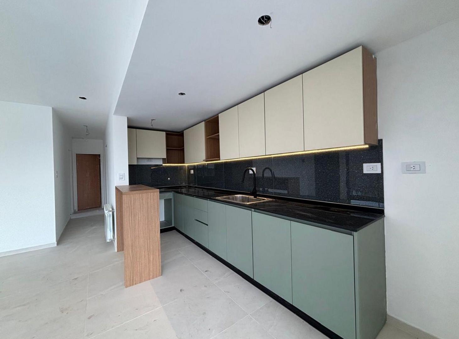 Foto de VENTA CASA A ESTRENAR 2 DORMI COCHERA PILETA, imagen 3