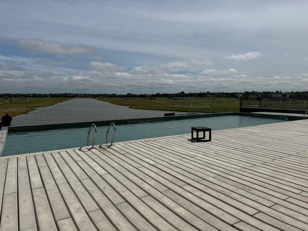 Foto de VENTA LOTE FUNES LAKES FRENTE SUR - OPORTUNIDAD!!, imagen 1